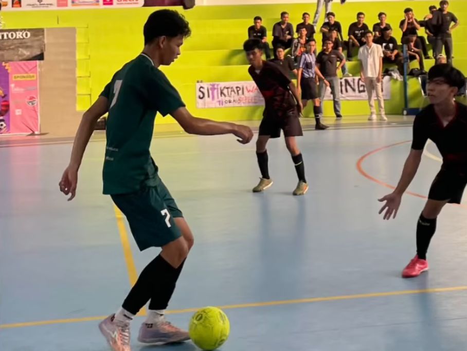 Pertandingan Teknik Informatika B vs Sistem Informasi B